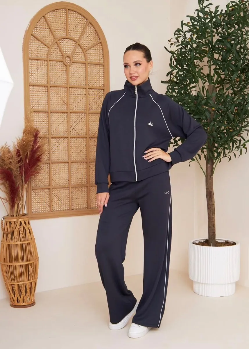 Womens tracksuits - Image 3