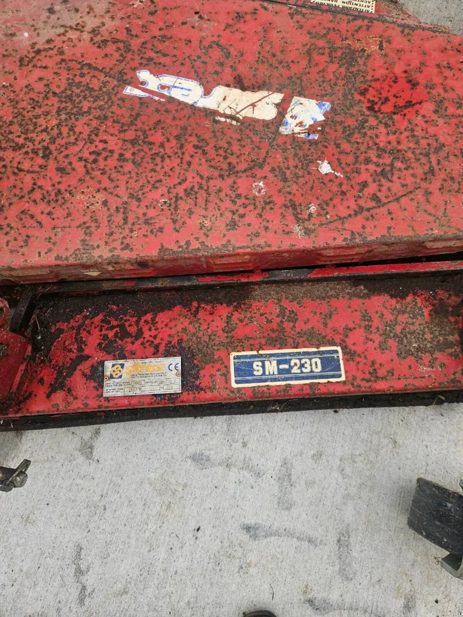Finishing mower - Image 2