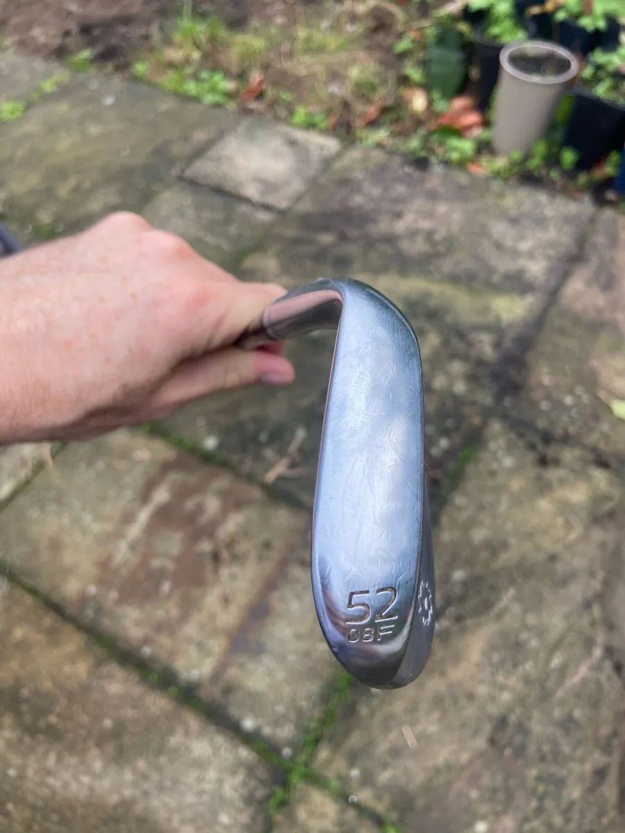 Titleist Vokey SM7 52 Degree Wedge - Image 2
