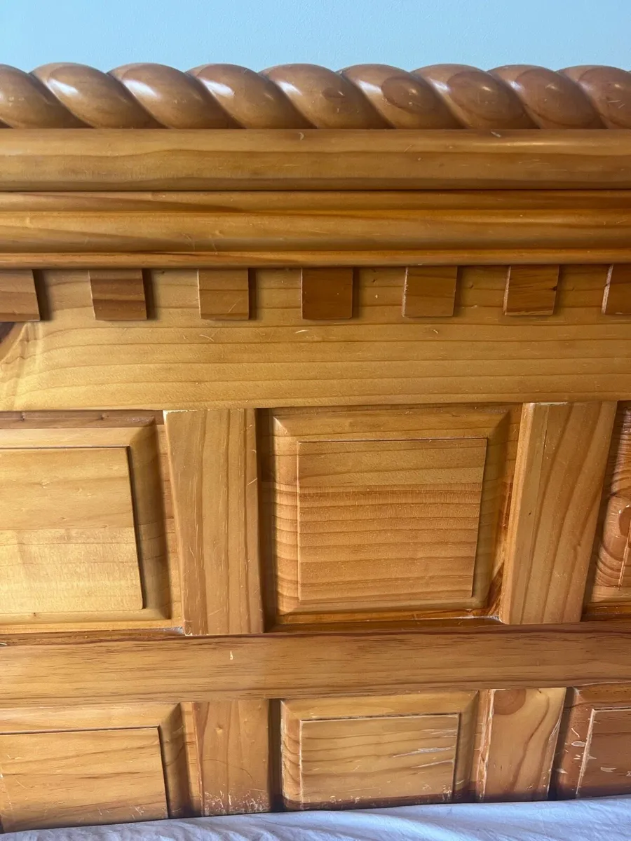 Bedroom furniture - Image 2