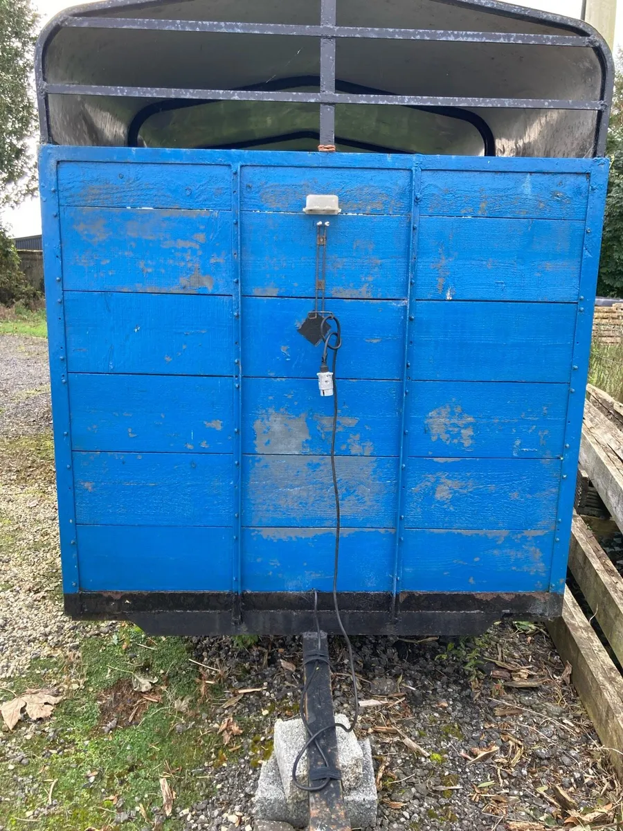 Cattle trailer - Image 2