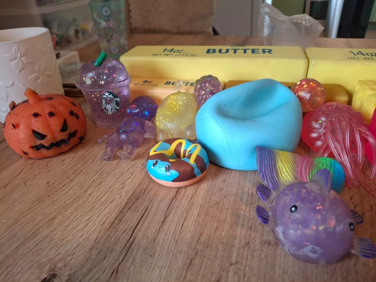 Squishies and Needohs - Image 2