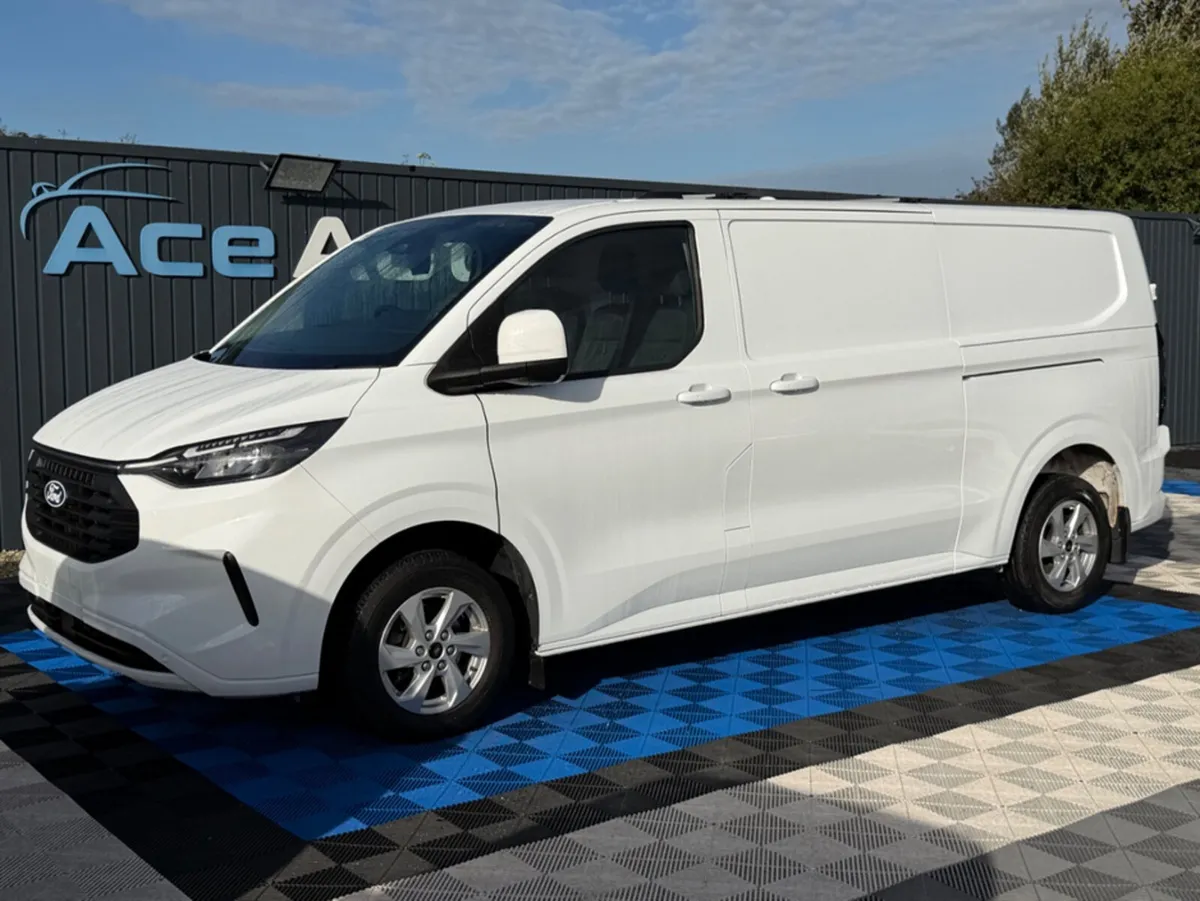 Ford Transit CUSTOM - 3 SEATS - 2.0L DIESEL - 12M - Image 3
