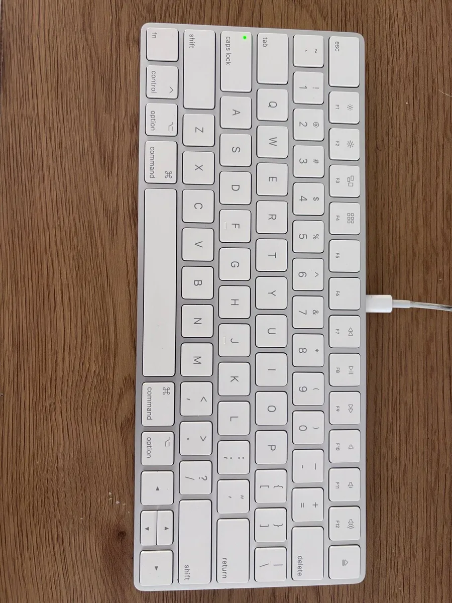 Apple Magic Keyboard (8.7.0) - Image 1