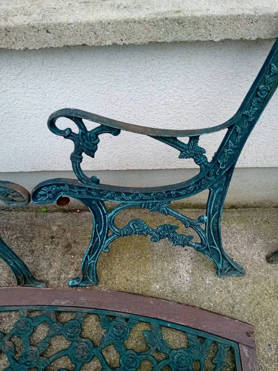 BENCH ENDS - Image 2