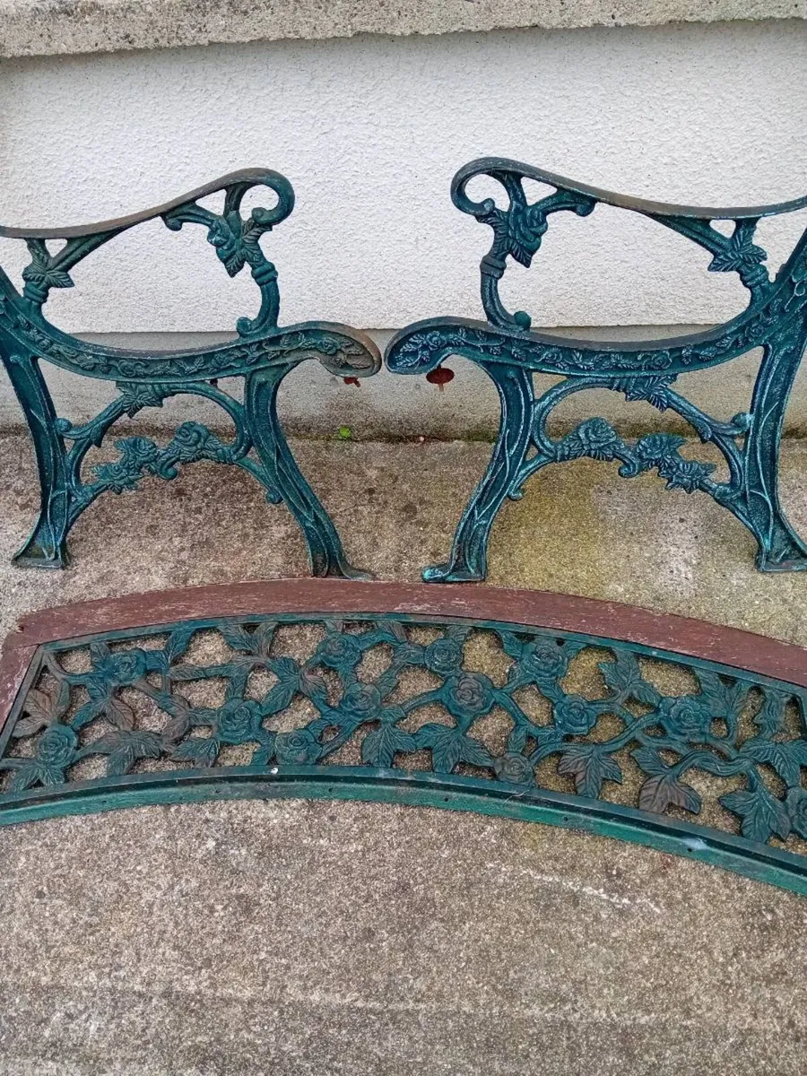 BENCH ENDS - Image 3