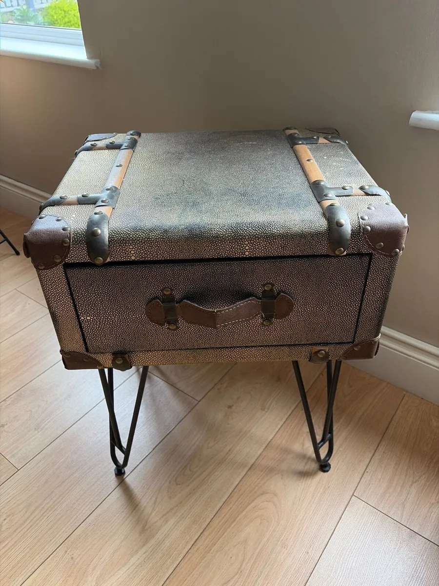 Side Table - Image 4