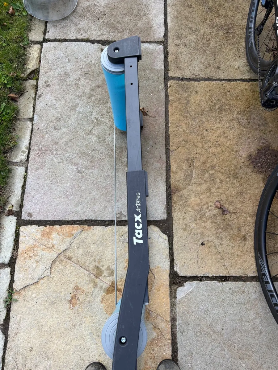 Tacx Antares Cycling Rollers - Image 2