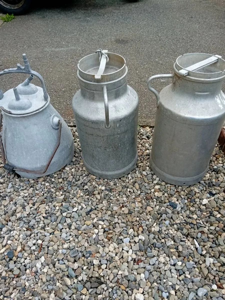 CHURNS - Image 1