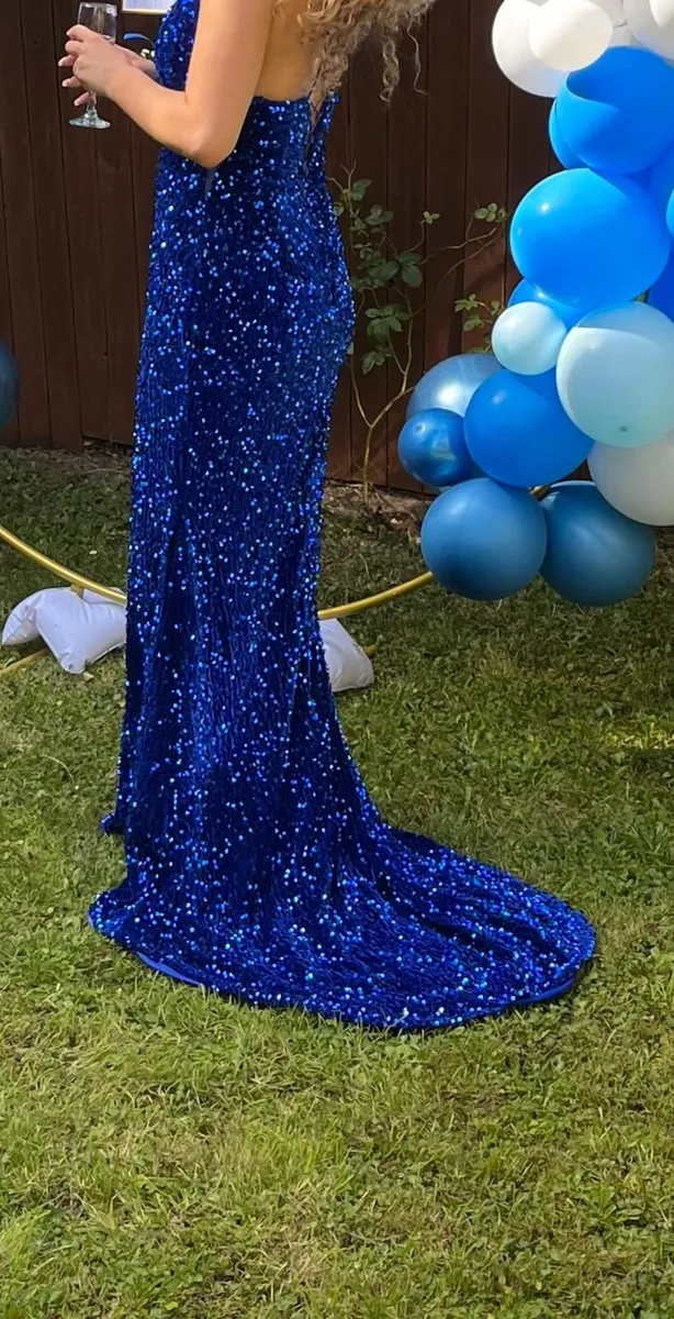 Dress size 8/10 - Image 4