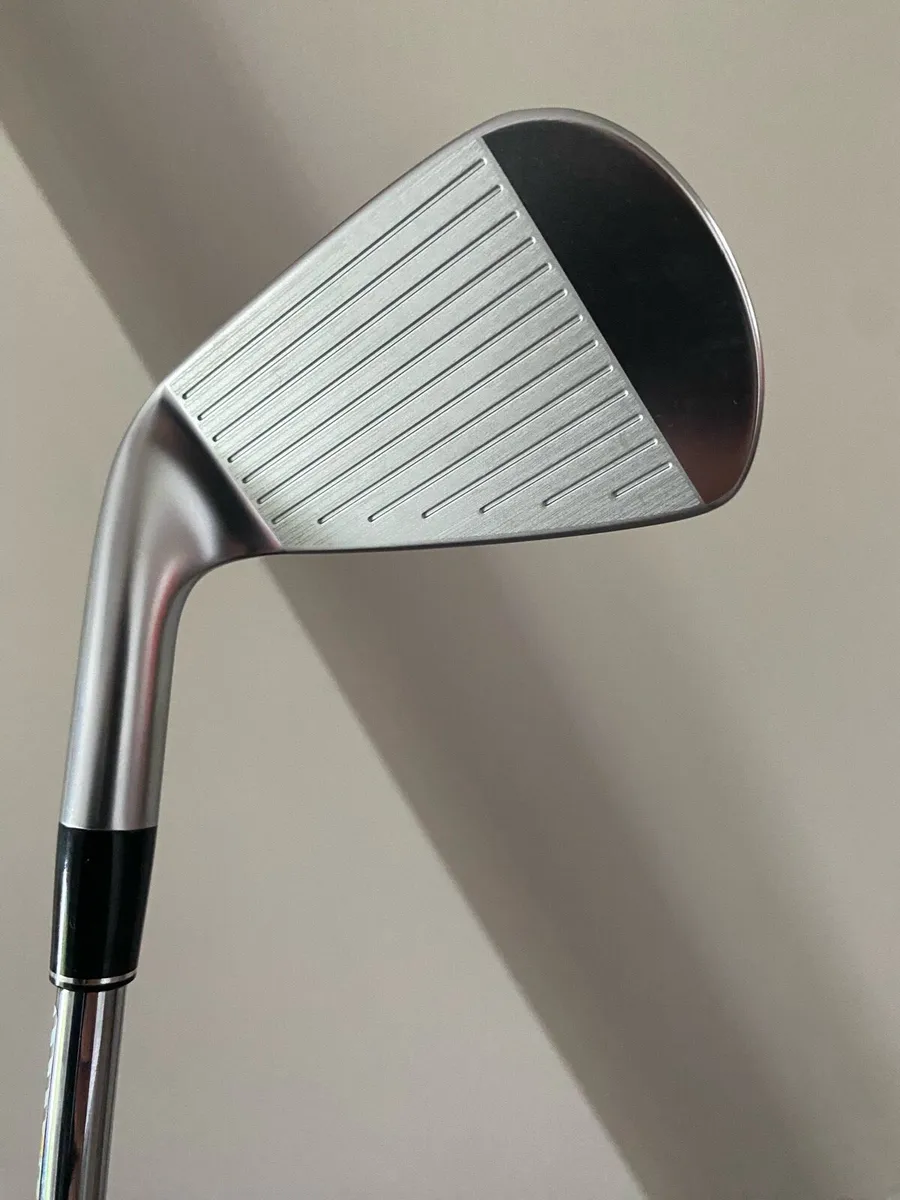 As New Srixon ZXi7 5-PW - Image 3