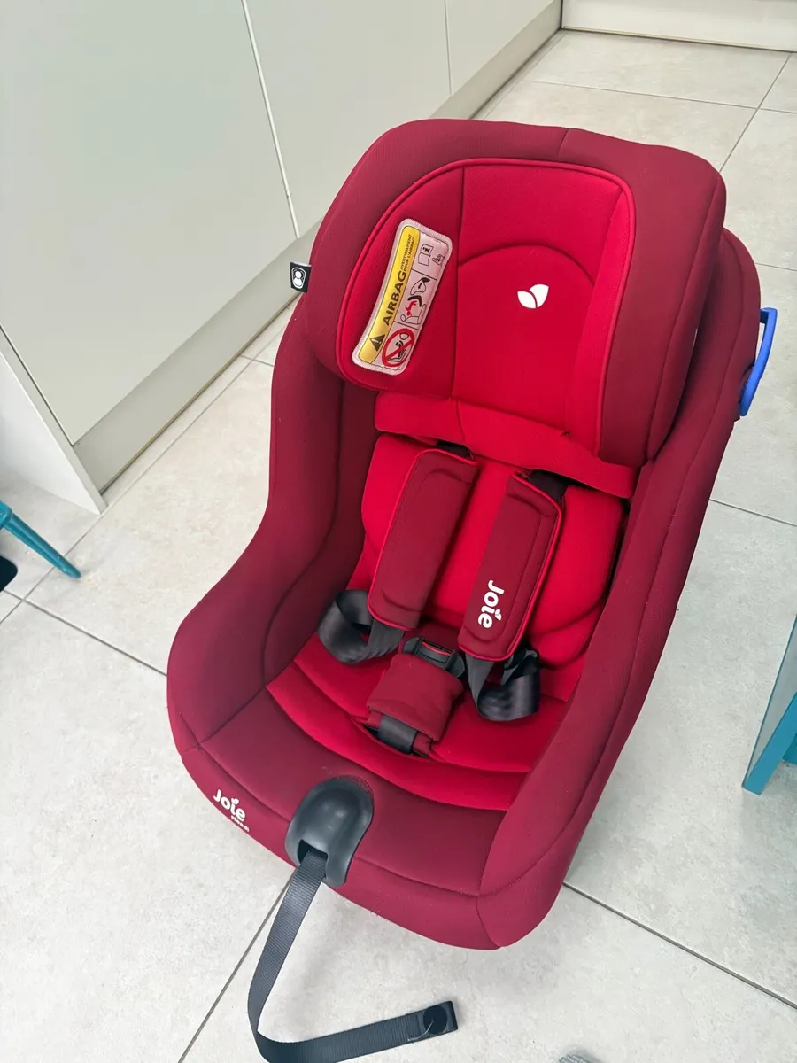Child car seat - Image 1