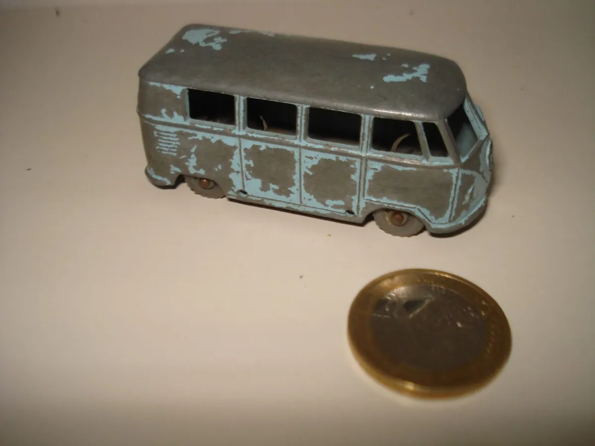 BUDGIE NO.12  1950 MICROBUS KOMBI MODEL CAR. - Image 2