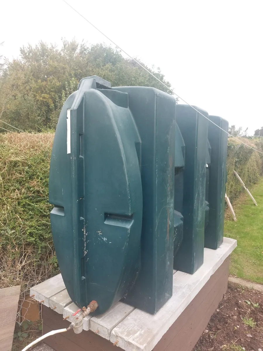 Oil Tank 1100 litre - Image 1