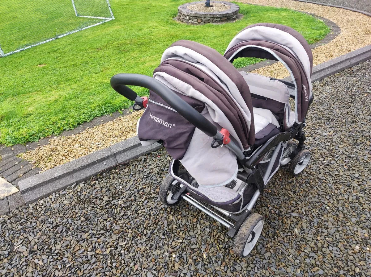 A double baby buggy - Image 3