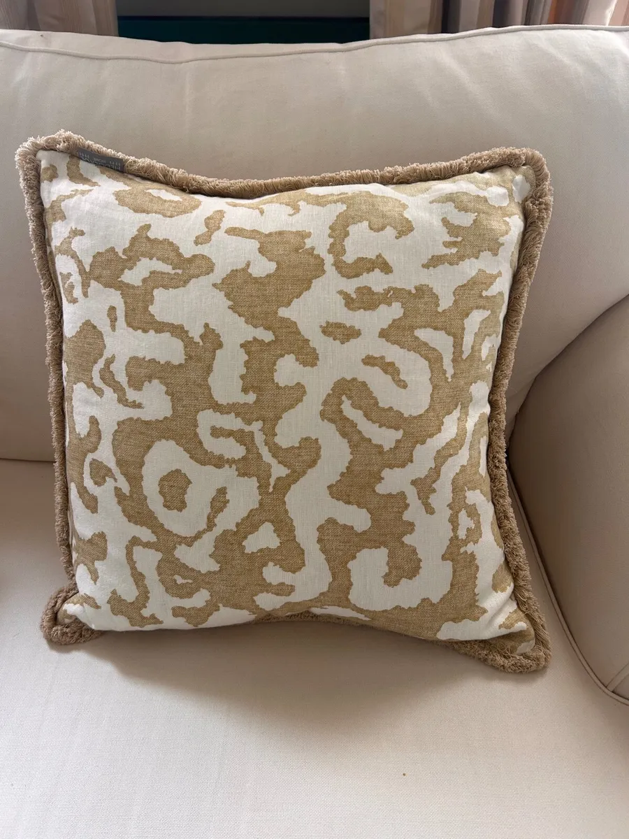 Set of 4 Cushions - Image 4