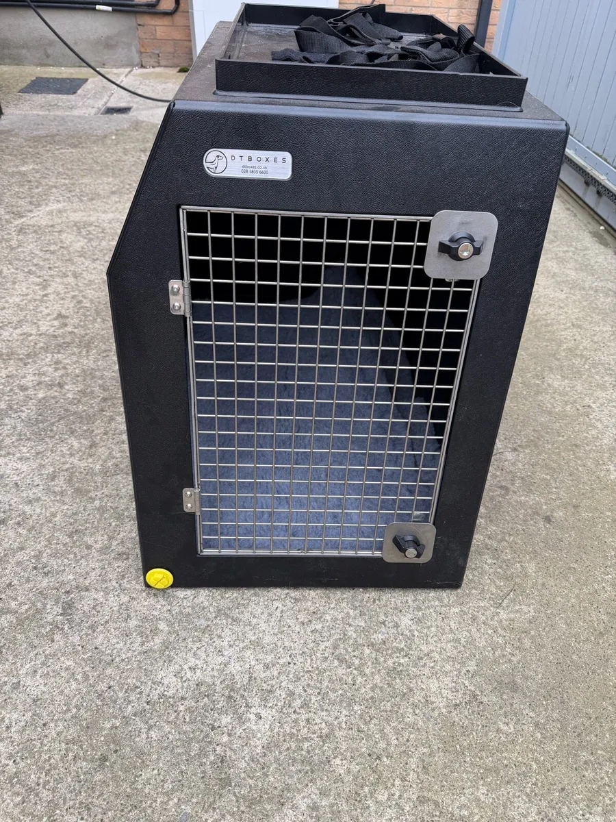 Dog Travel Box -DT3 - Image 1