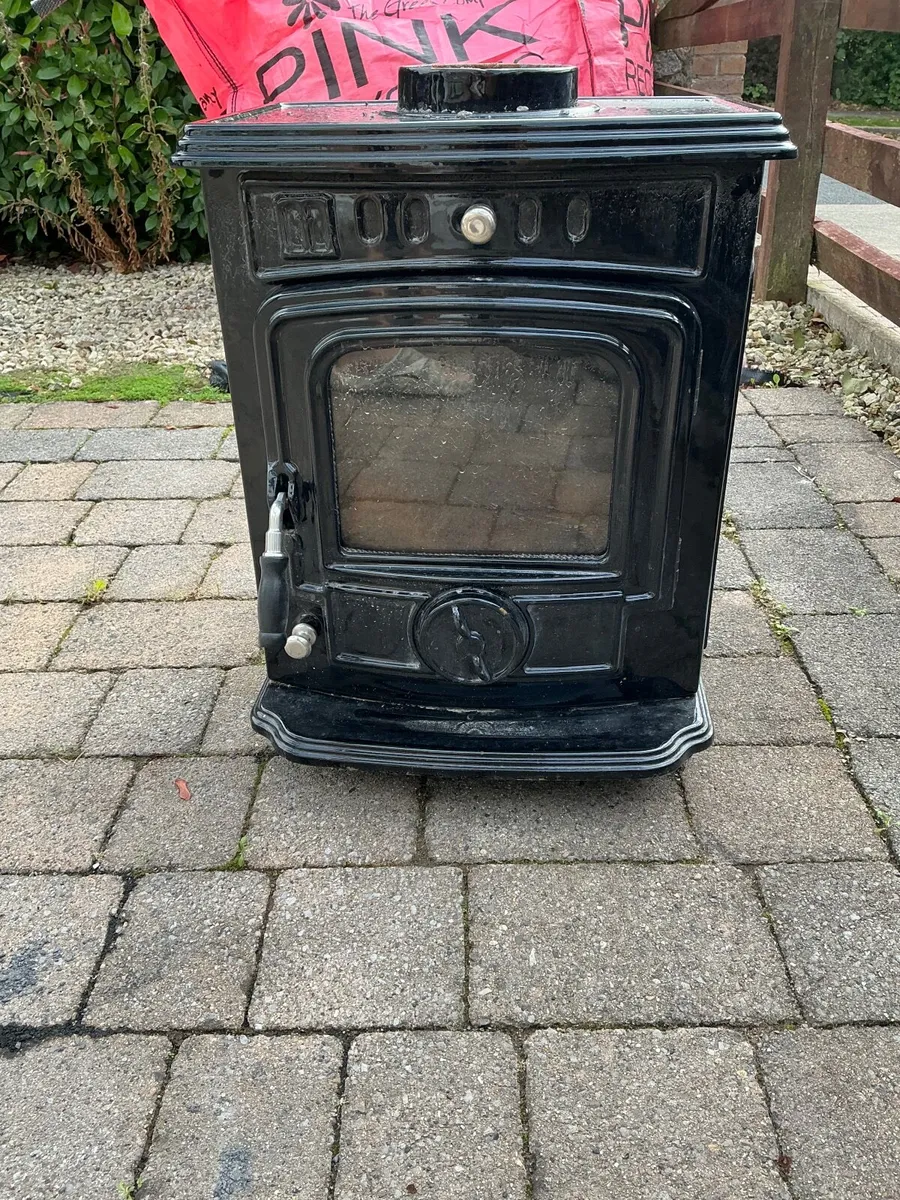 Solid Fuel Stove - Image 1