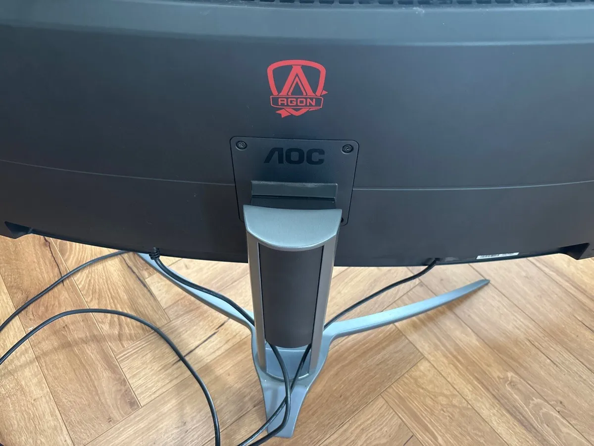 AOC 49” gaming screen - Image 2