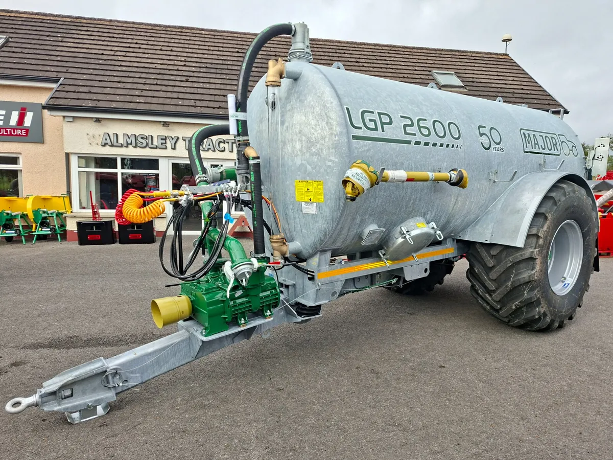 NEW MAJOR 2600 LGP TANKER - Image 3