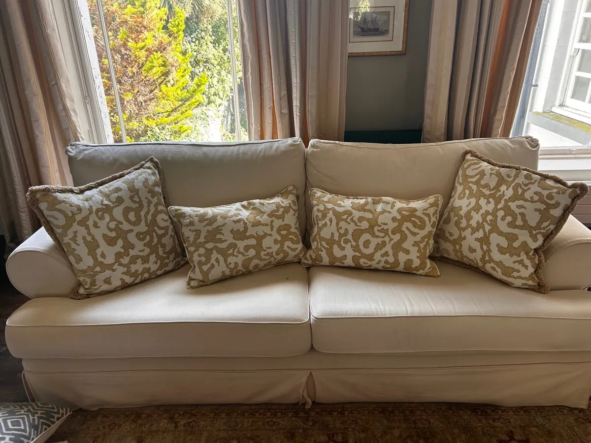 Set of 4 Cushions - Image 1