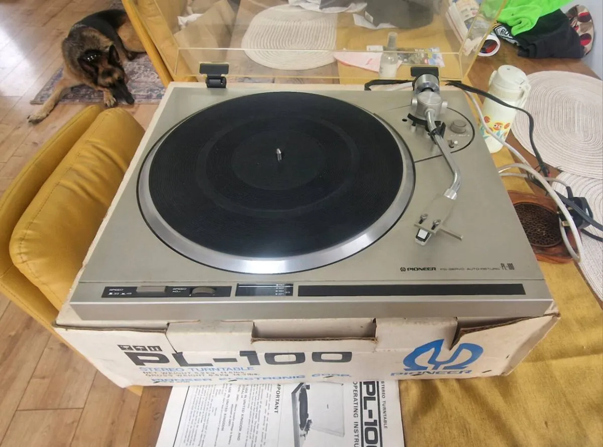Pioneer PL-100 Turntable - Image 2