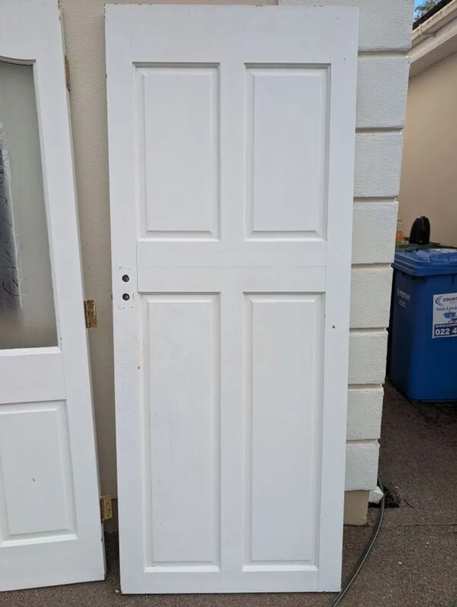 6 x Solid Wood White Doors - Image 1