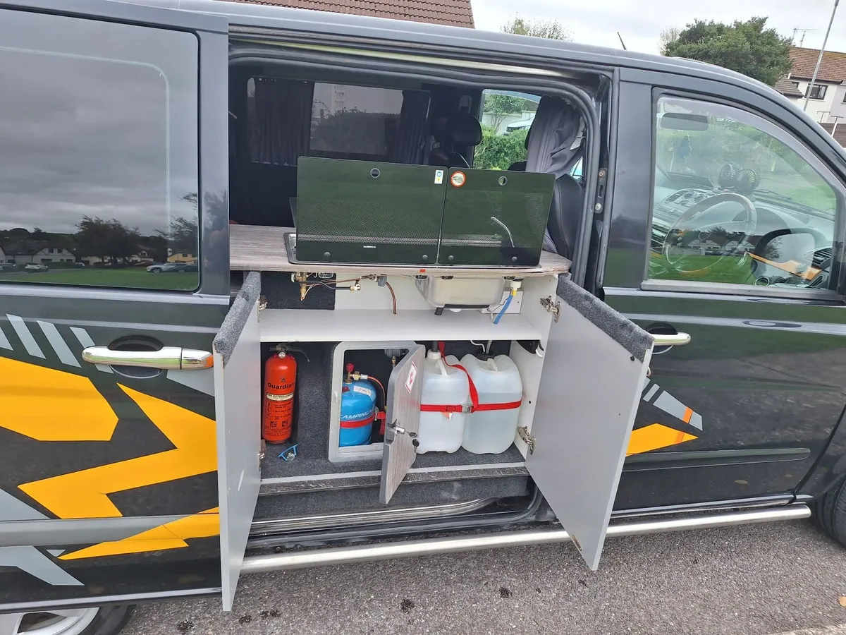 Mercedes Vito Camper - Image 4