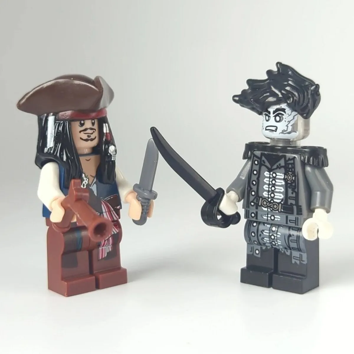 Pirates of the Caribbean Minifigures - Image 1