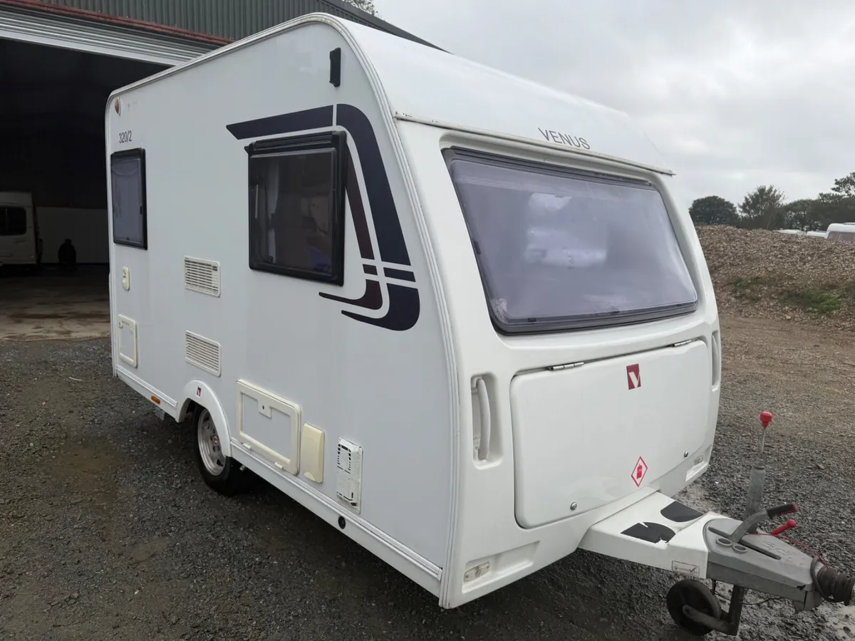 Venus 320/2 Touring Caravan – Only 763 kg - Image 4