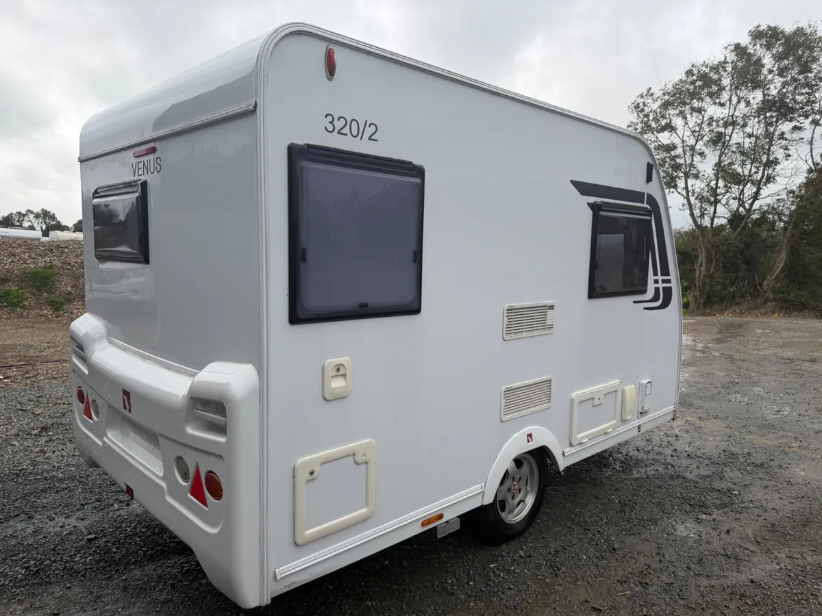 Venus 320/2 Touring Caravan – Only 763 kg - Image 2