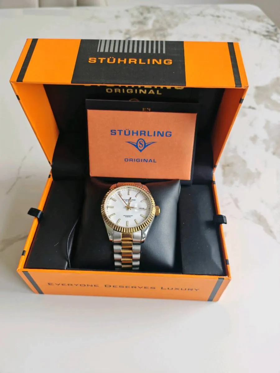 STÜHRLING Original

Lineage Classic 42mm Quartz Wa - Image 2