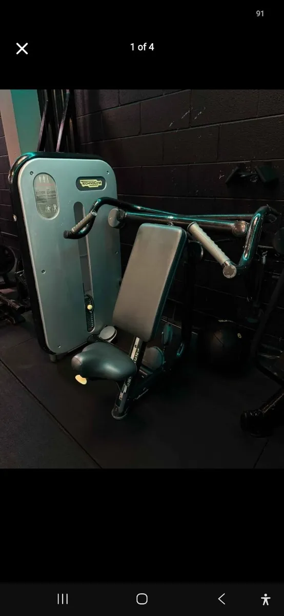 Technogym Commercial Shoulder Press Machine - Image 1