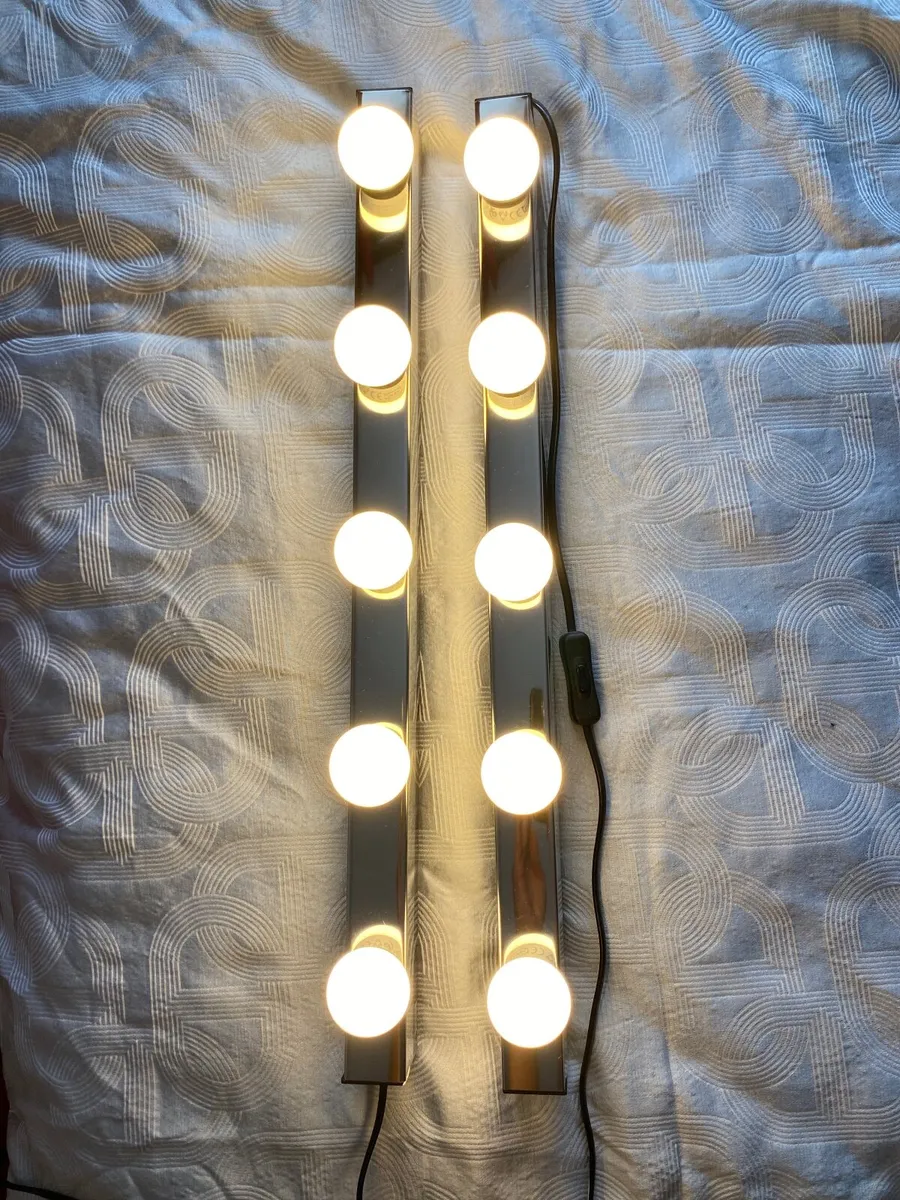 Vanity lights - Image 1
