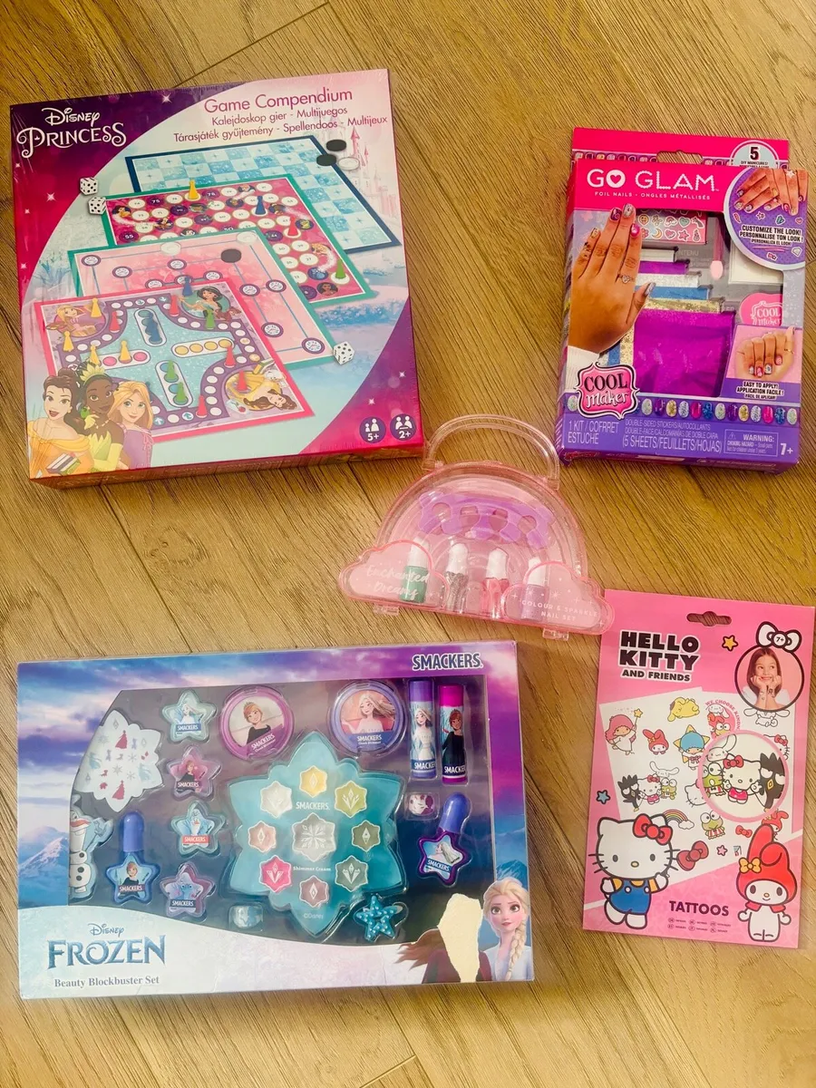 New and Unopened Beauty Gift Bundle for Girls