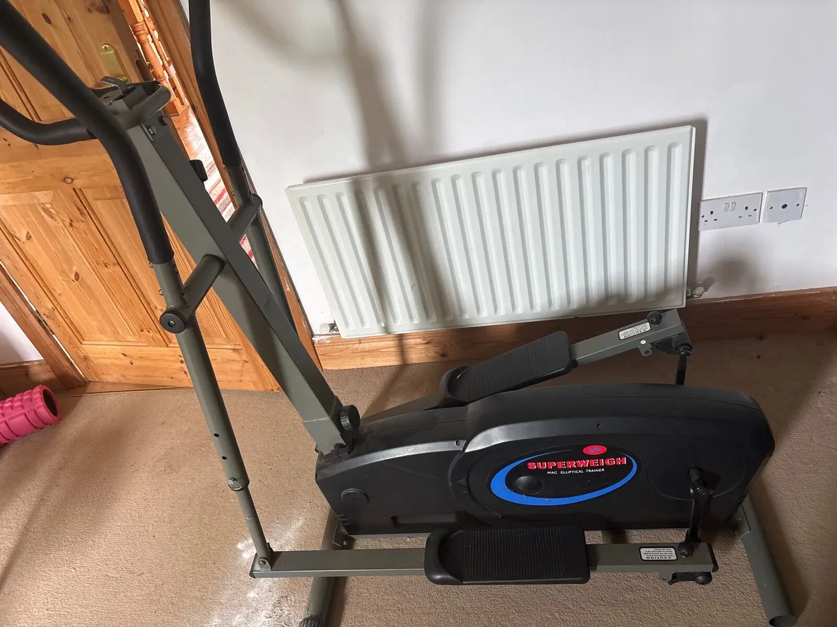 Cross trainer - Image 1