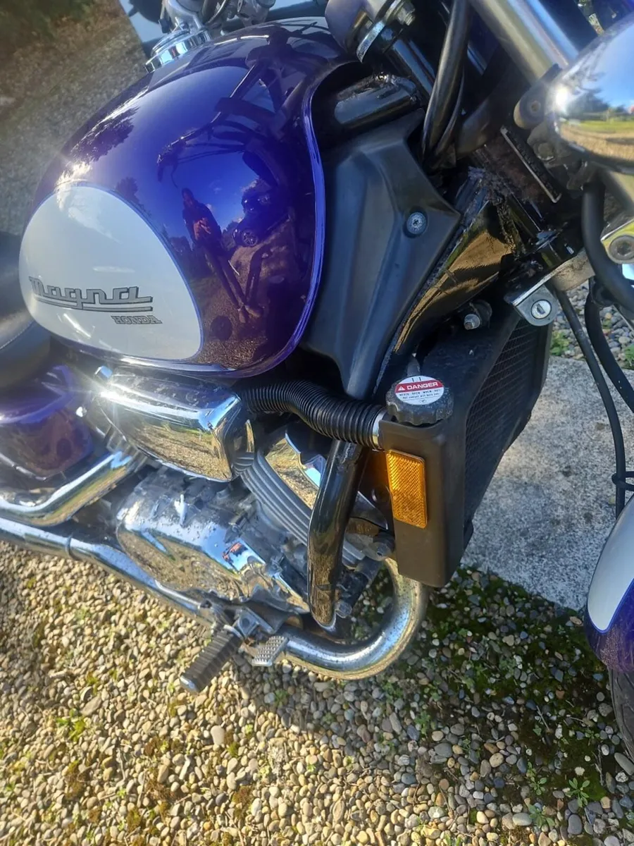 Honda Magna - Image 2