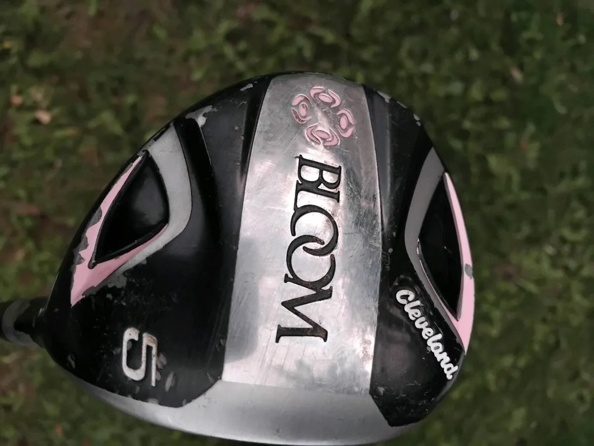 Ladies Cleveland golf set - Image 2
