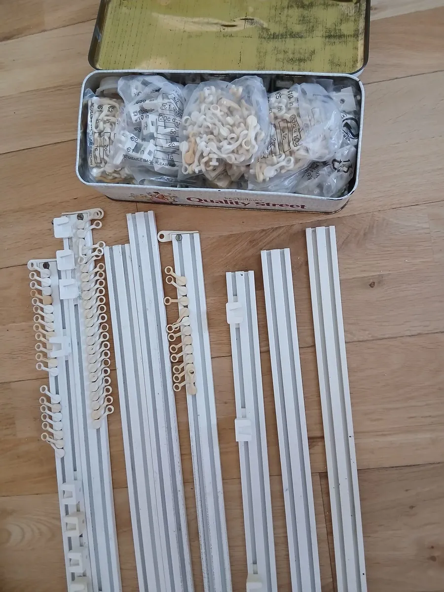 Curtain Track (Switch)