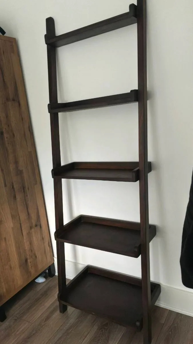 Leaning Shelf - Image 2