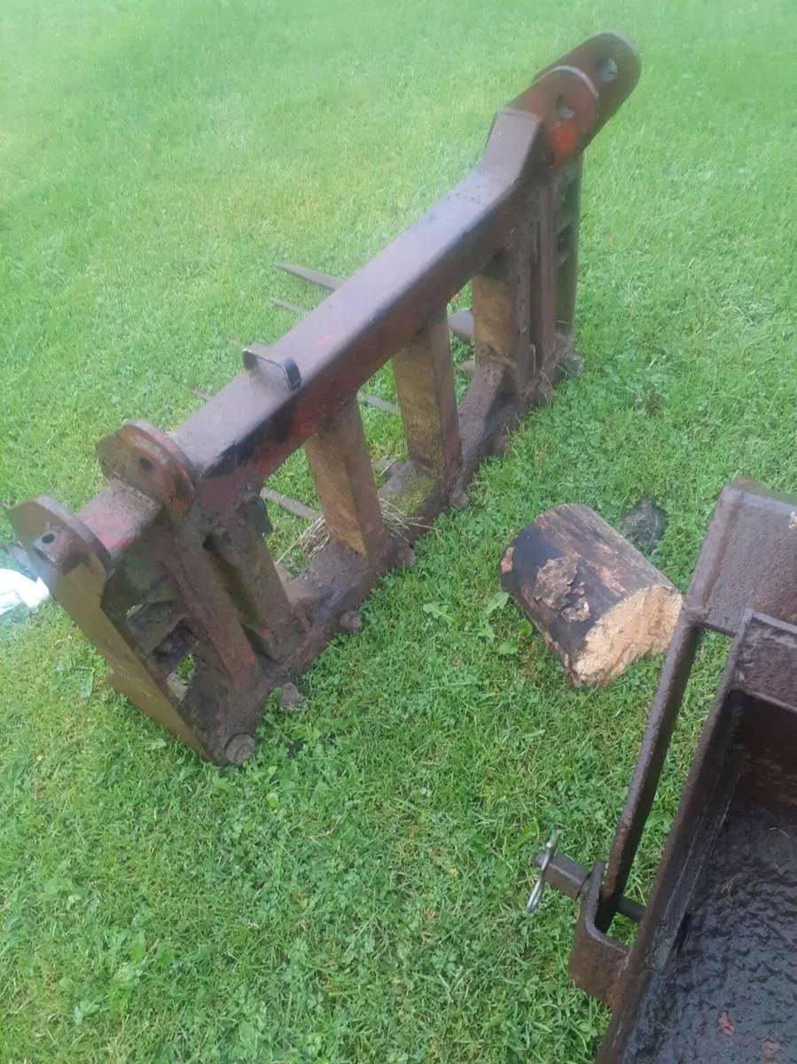 Tractor fork - Image 2