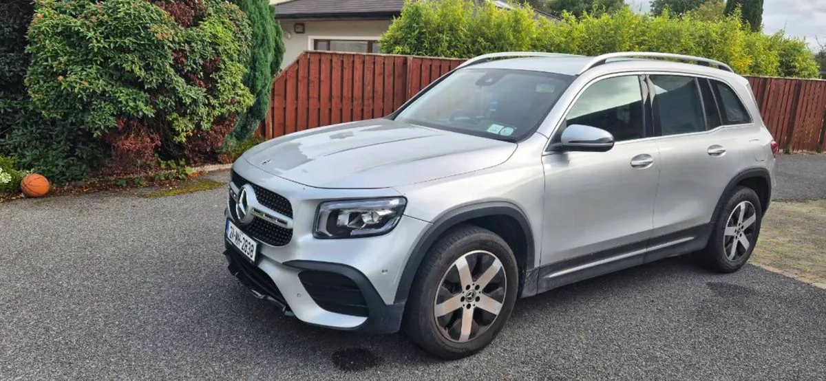 Mercedes GLB 200d 2021 - Image 2