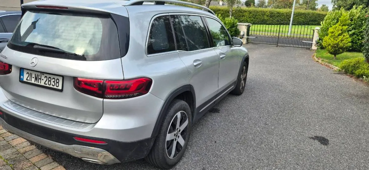 Mercedes GLB 200d 2021 - Image 3