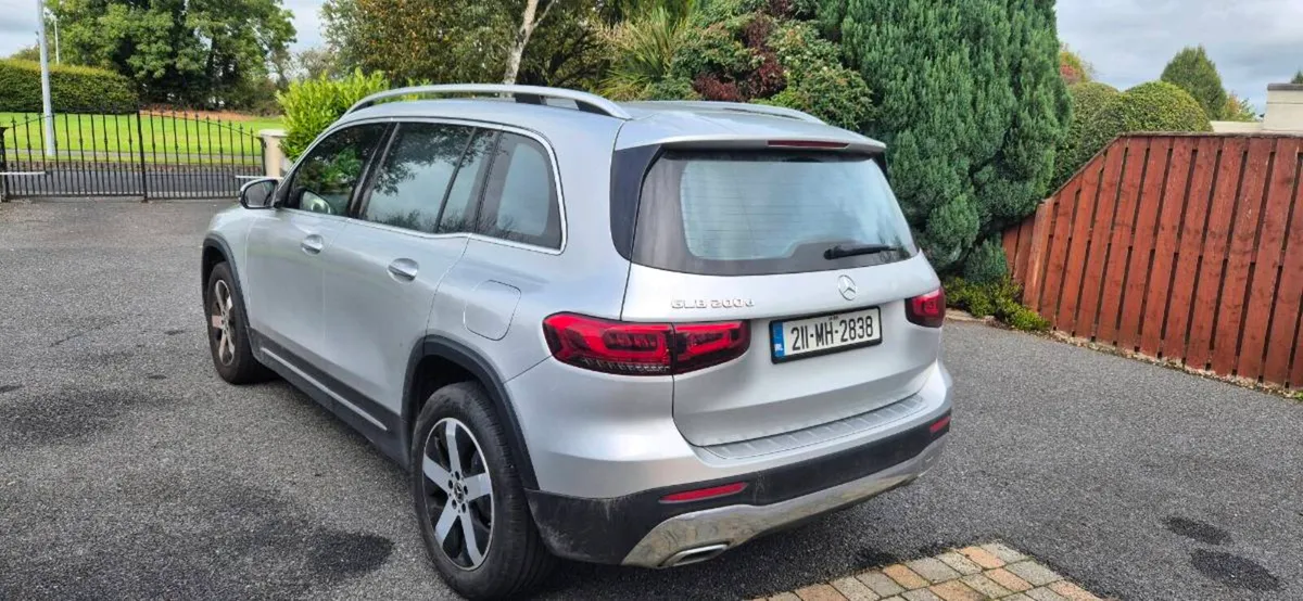 Mercedes GLB 200d 2021 - Image 4