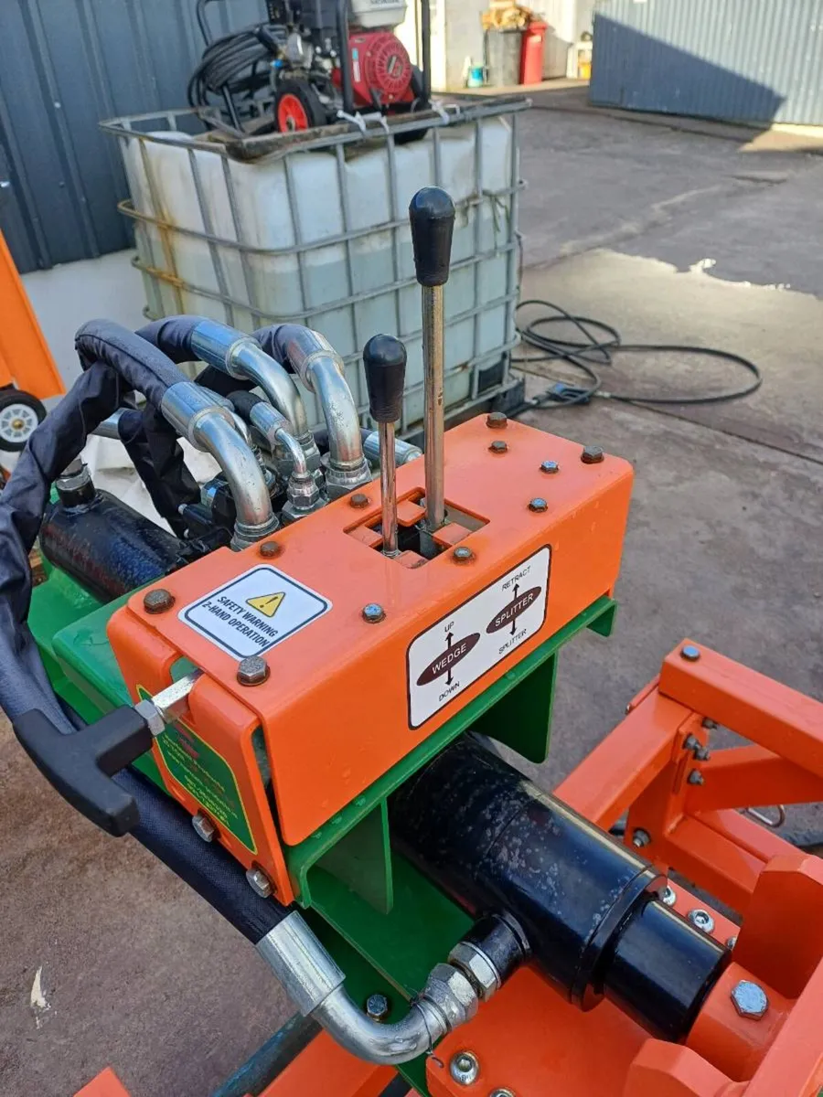 25 Ton Tractor Log Splitter - Image 3