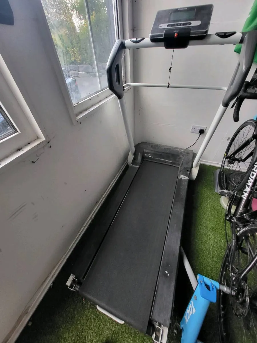 Treadmill - Image 1
