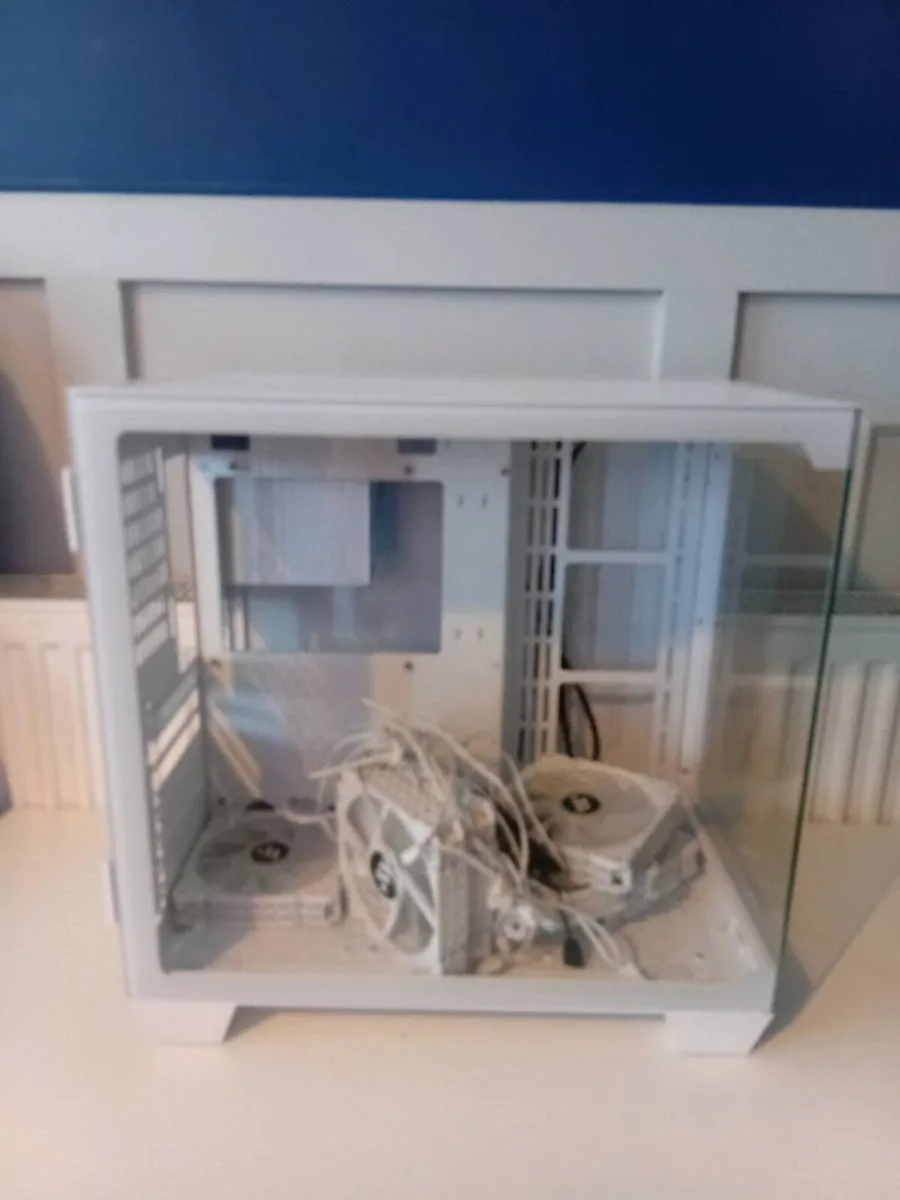 Gaming PC parts - Image 1