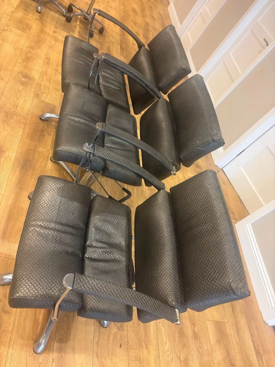 Salon furniture - Image 4