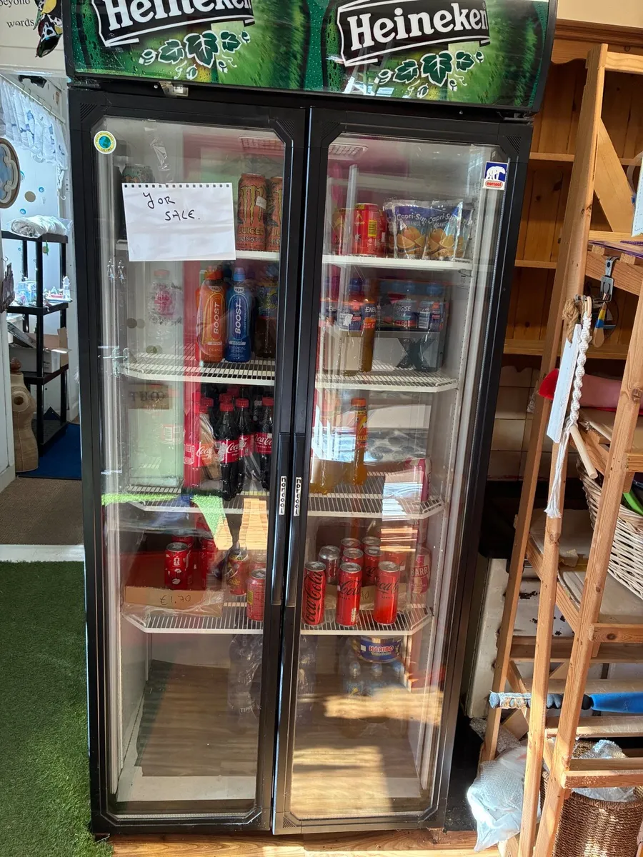 Fridge display - Image 1