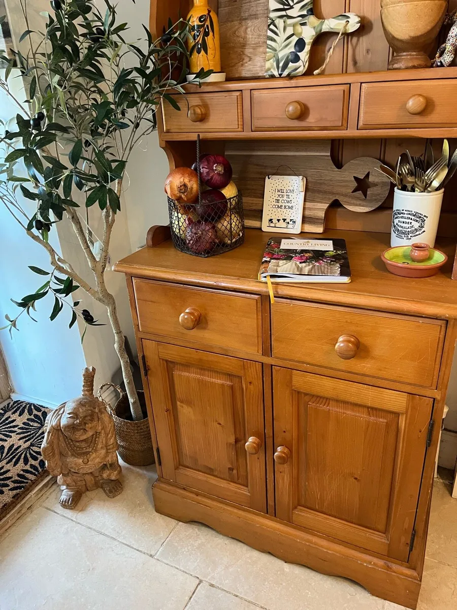 Dresser - Image 3